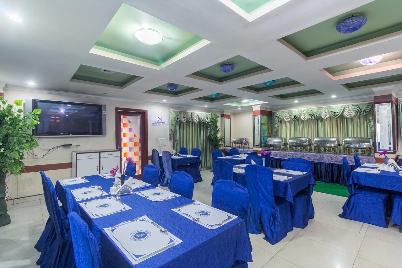 Oyo 7786 Hotel Monsoon Palace Guwahati Esterno foto