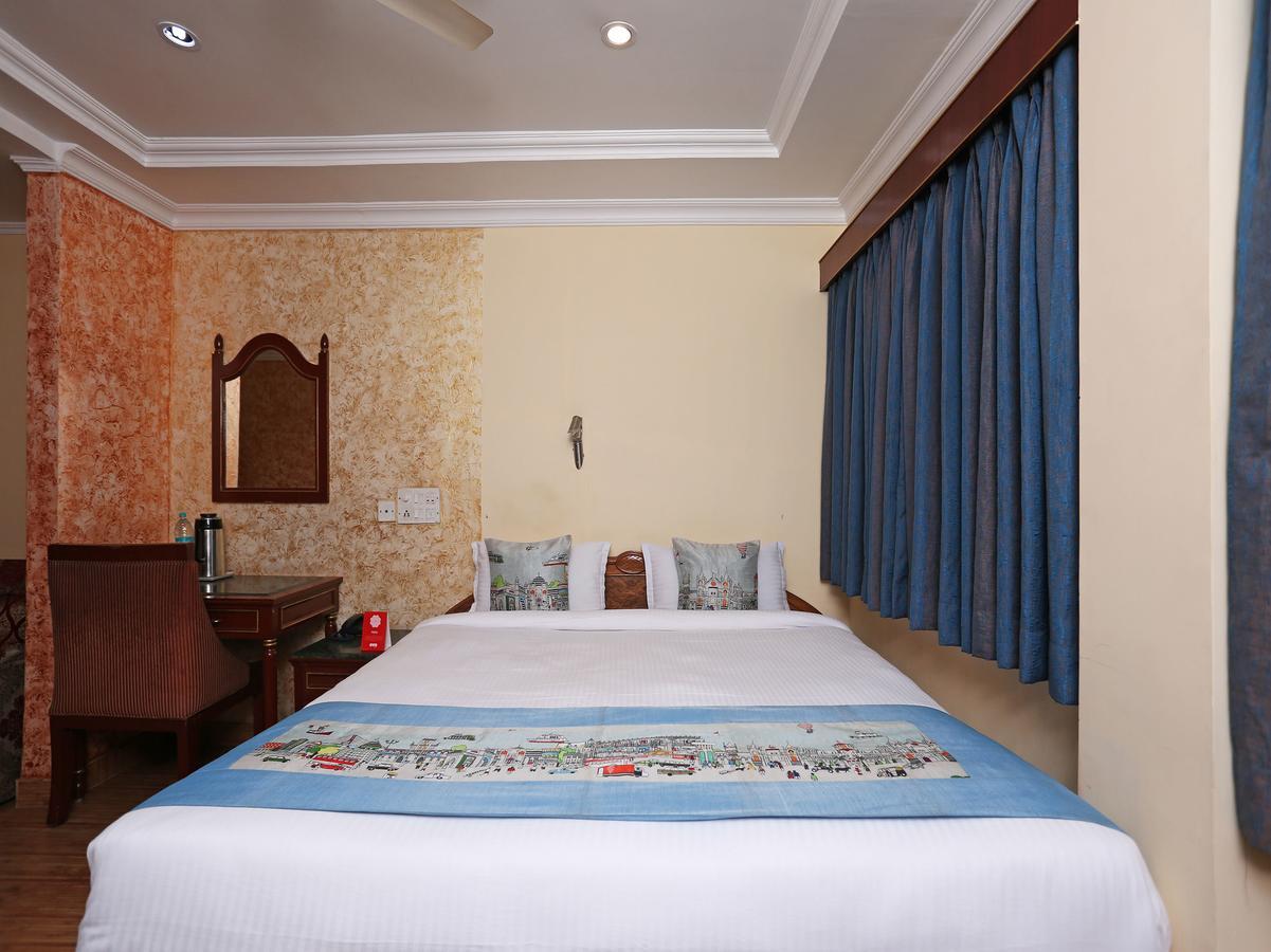 Oyo 7786 Hotel Monsoon Palace Guwahati Esterno foto