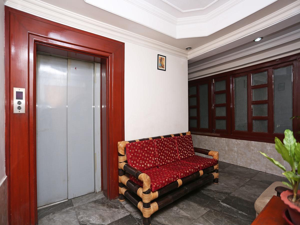 Oyo 7786 Hotel Monsoon Palace Guwahati Esterno foto